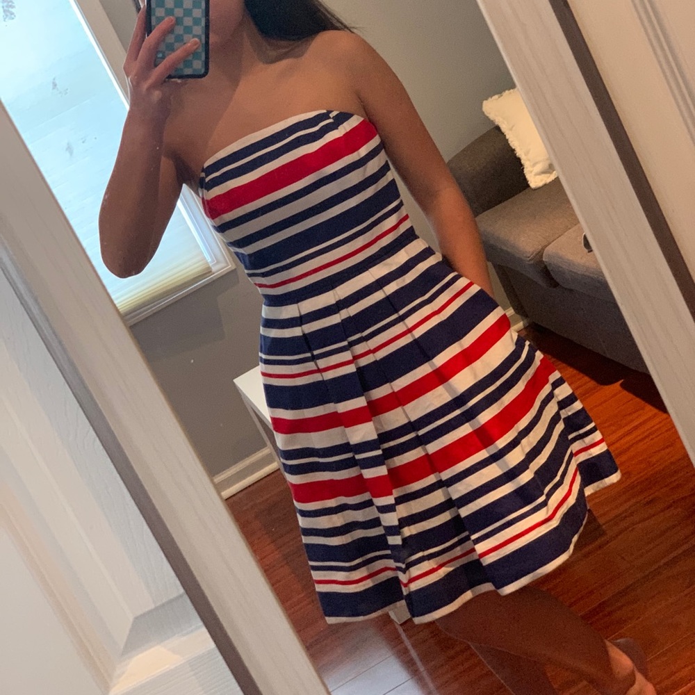 VINEYARD VINES STRAPLESS DRESS